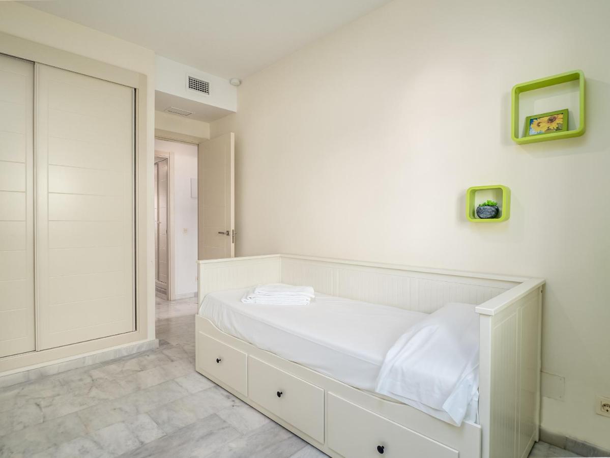 2051-New 3 Bedrooms On Golf Estepona Exterior foto